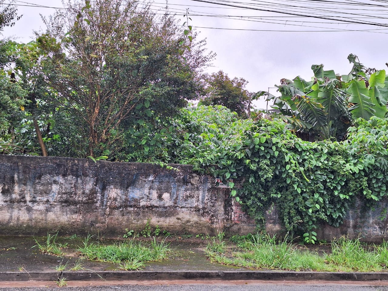 Terreno a venda localizado no bairro Pilar em Arujá-SP!
