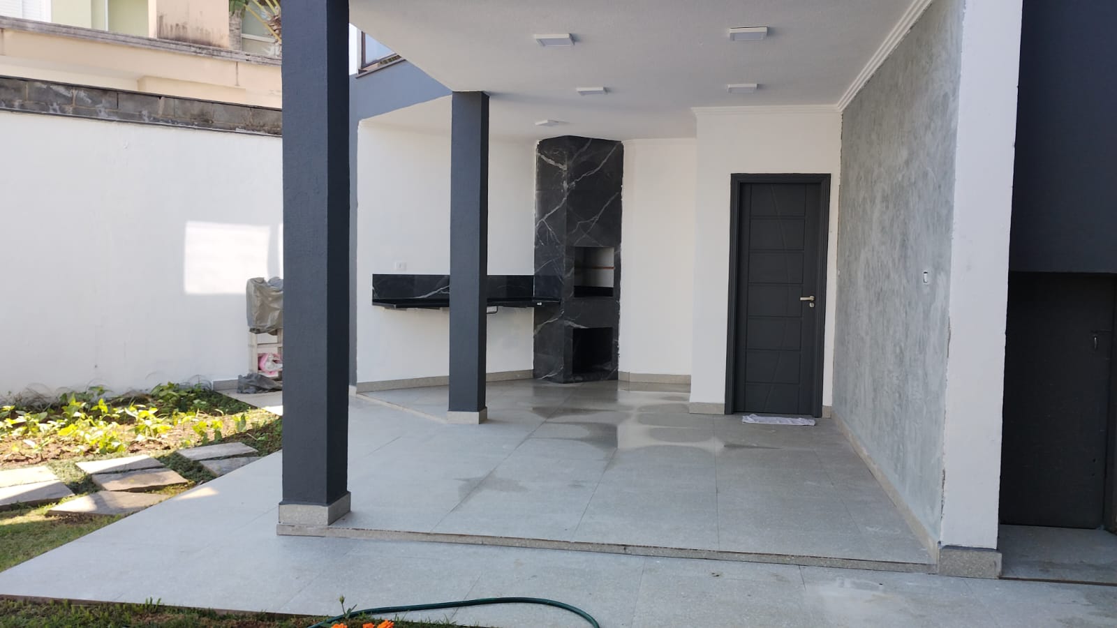 Casa para venda ou locação localizado no condomínio Arujá V em Arujá-SP!