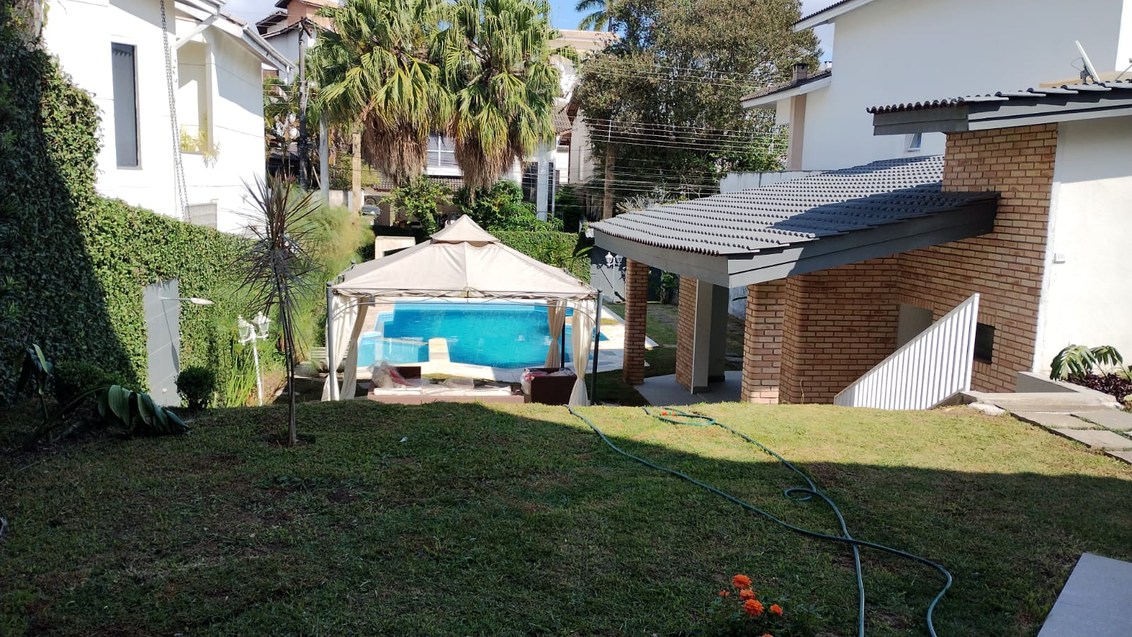 Casa para venda ou locação localizado no condomínio Arujá V em Arujá-SP!