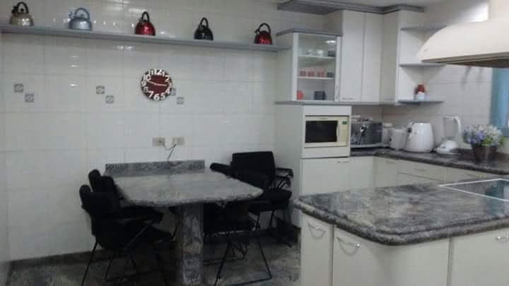 Casa para venda ou locação localizado no condomínio Arujá V em Arujá-SP!