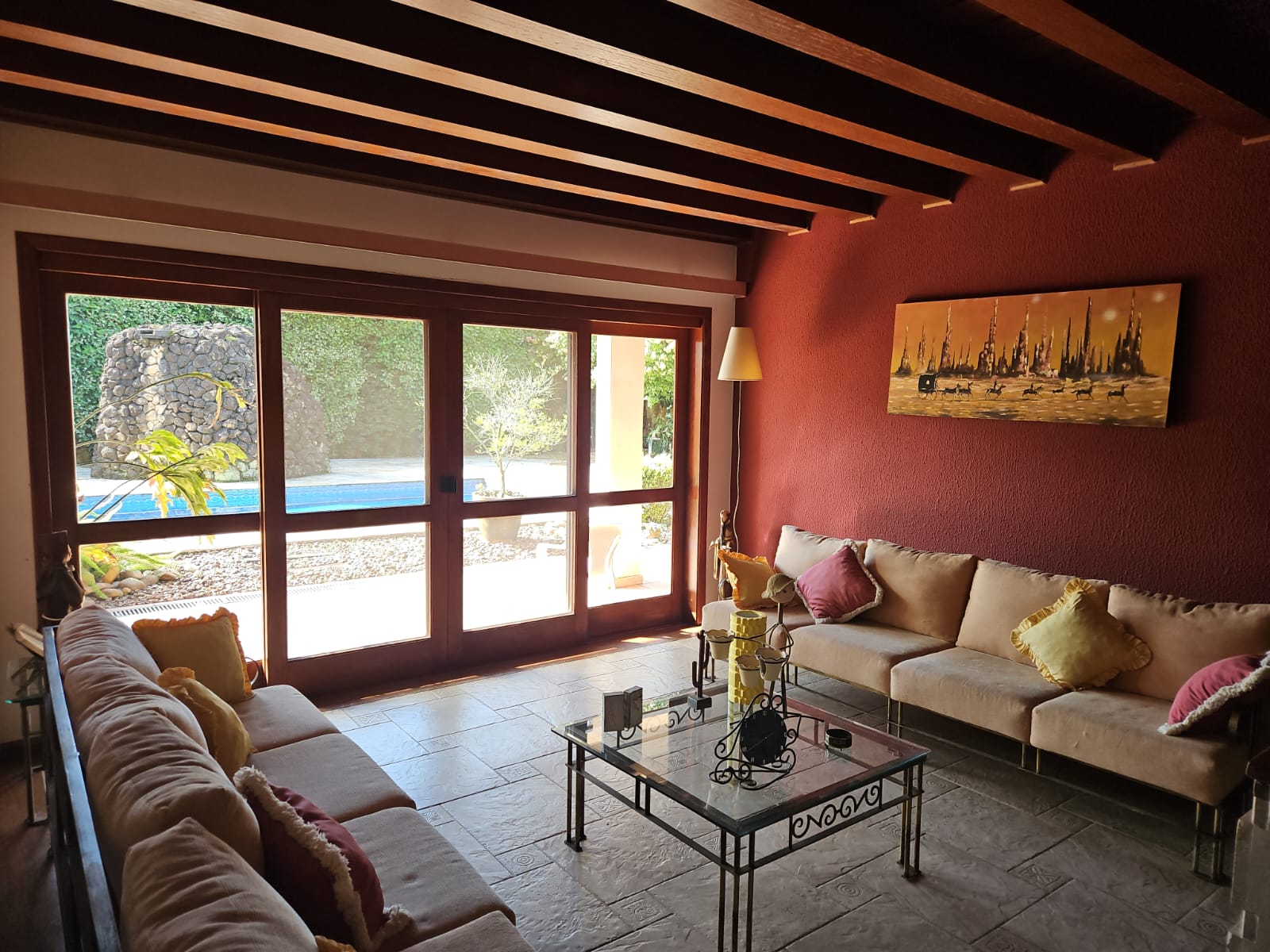 Casa a venda localizada no condomínio Hills III em Arujá-SP!