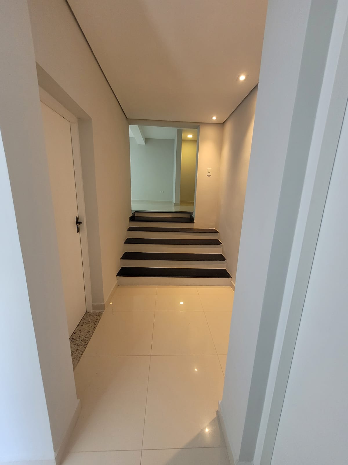 Casa a venda localizada no bairro Jardim Renata em Arujá-SP!