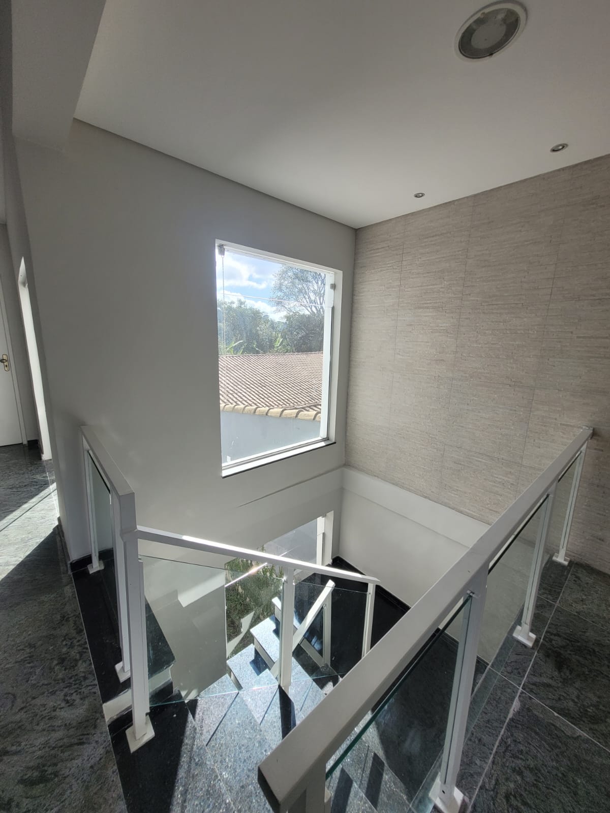 Casa a venda localizada no bairro Jardim Renata em Arujá-SP!