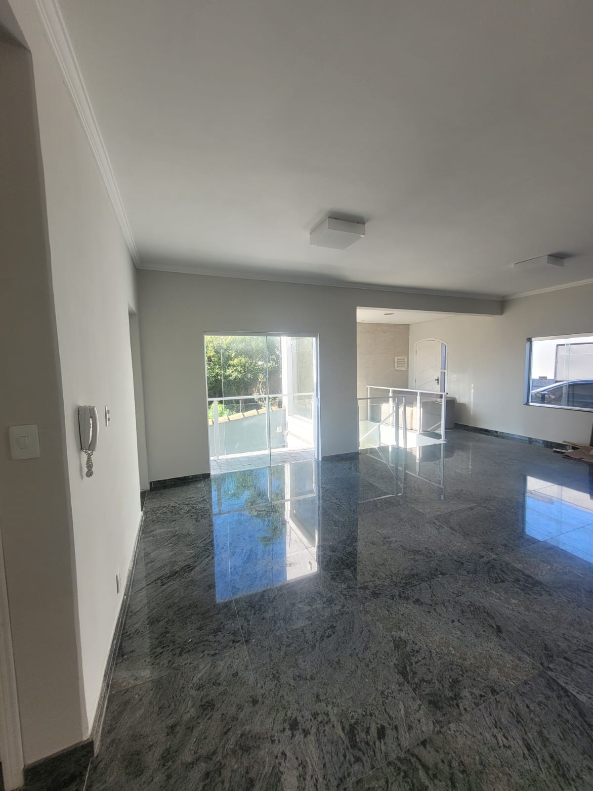 Casa a venda localizada no bairro Jardim Renata em Arujá-SP!