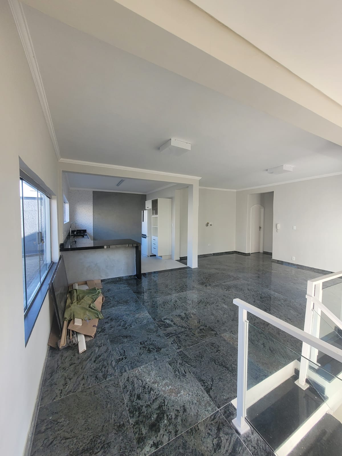 Casa a venda localizada no bairro Jardim Renata em Arujá-SP!