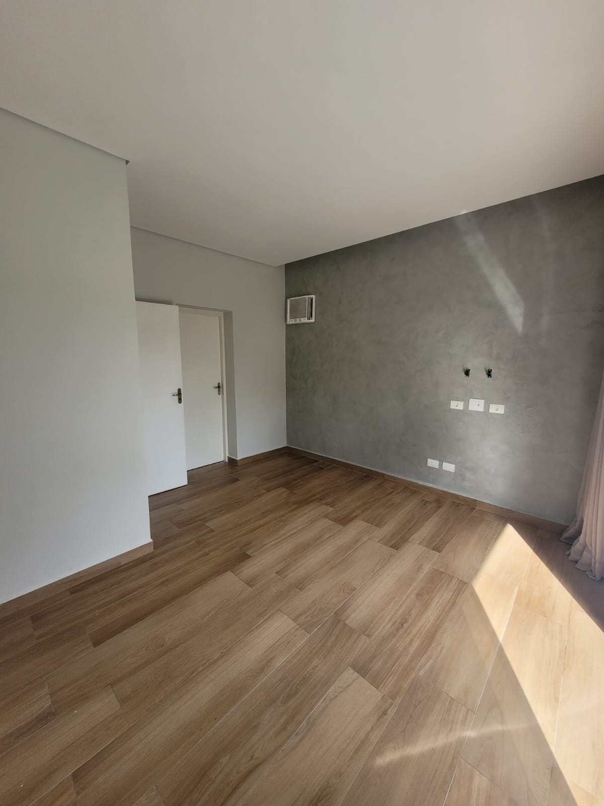Casa a venda localizada no bairro Jardim Renata em Arujá-SP!