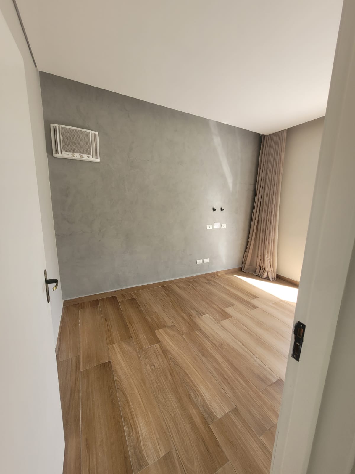 Casa a venda localizada no bairro Jardim Renata em Arujá-SP!