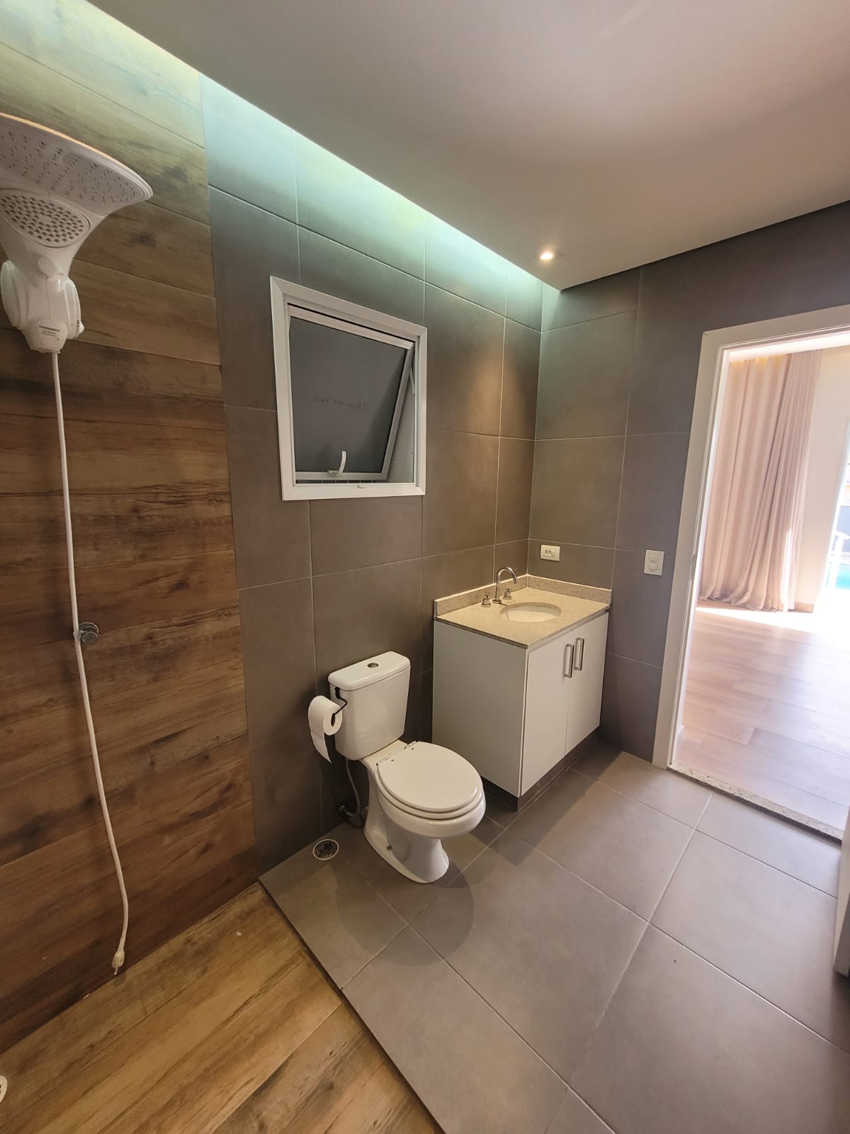 Casa a venda localizada no bairro Jardim Renata em Arujá-SP!