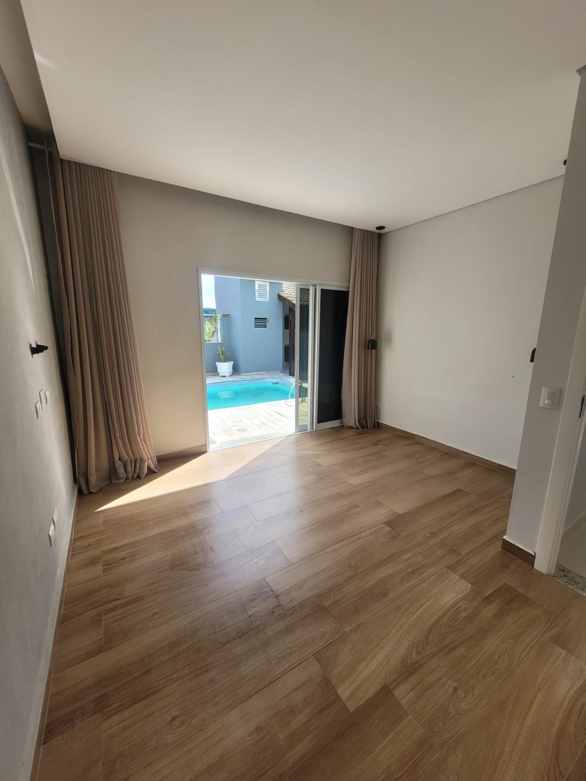 Casa a venda localizada no bairro Jardim Renata em Arujá-SP!