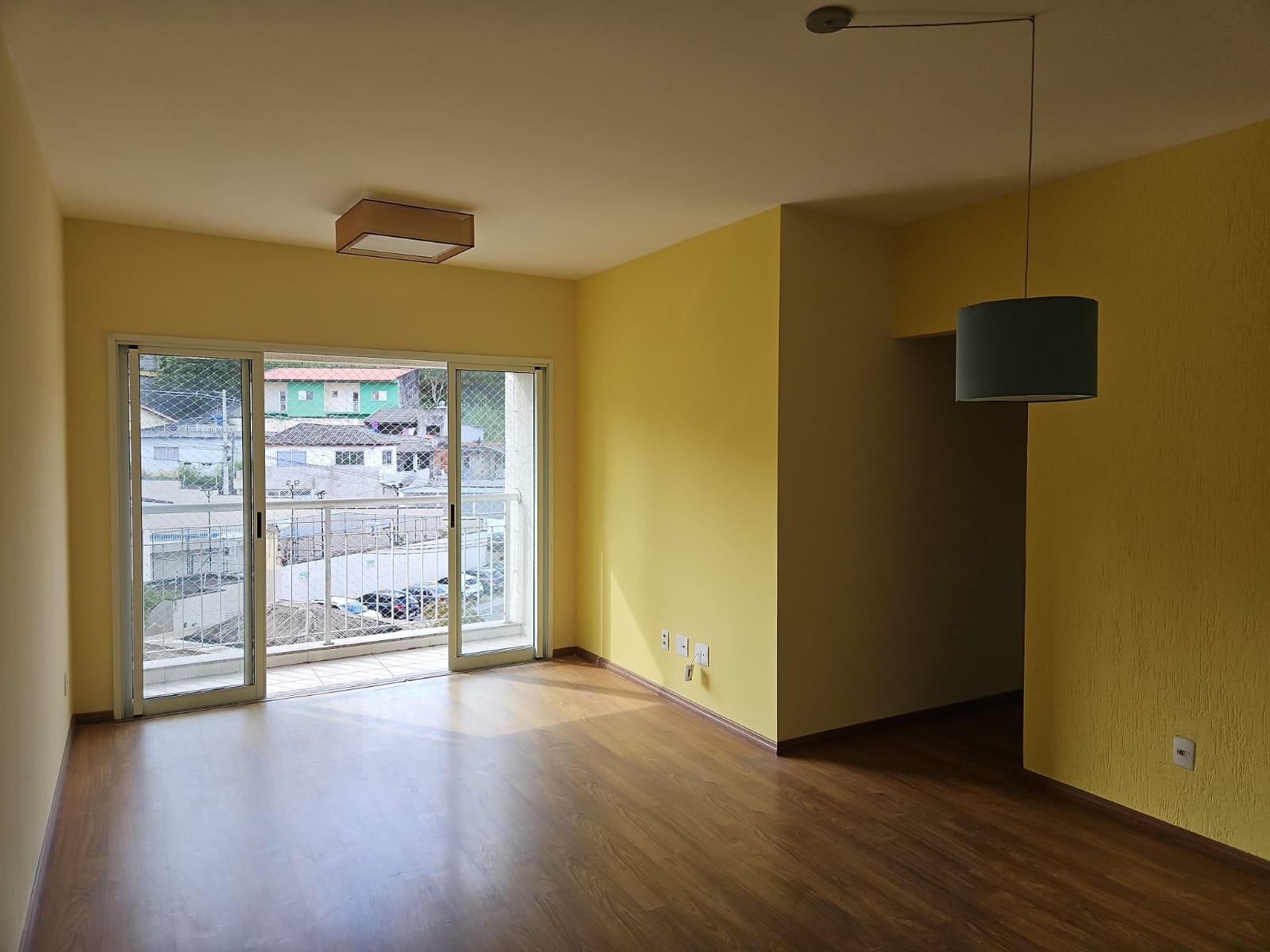 Apartamento para locação localizado no condomínio Edifício Amarílis em Arujá-SP