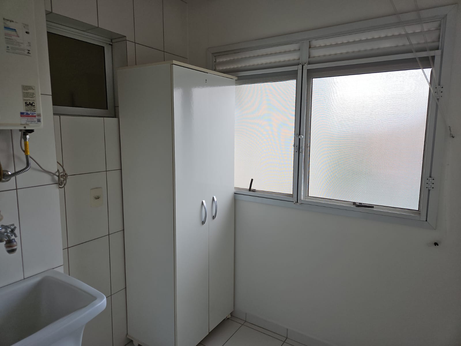 Apartamento para locação localizado no condomínio Edifício Amarílis em Arujá-SP