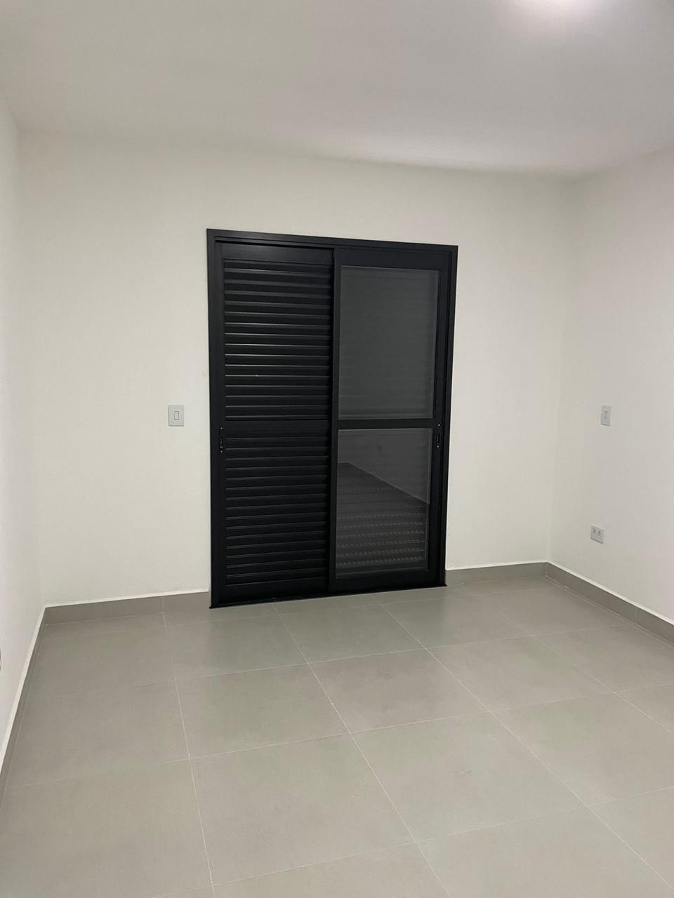 Casa a venda localizada no bairro Jordanopollis em Arujá-SP!