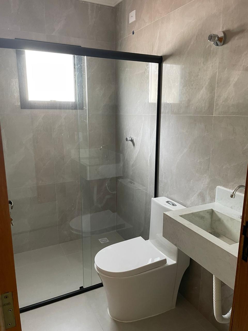 Casa a venda localizada no bairro Jordanopollis em Arujá-SP!