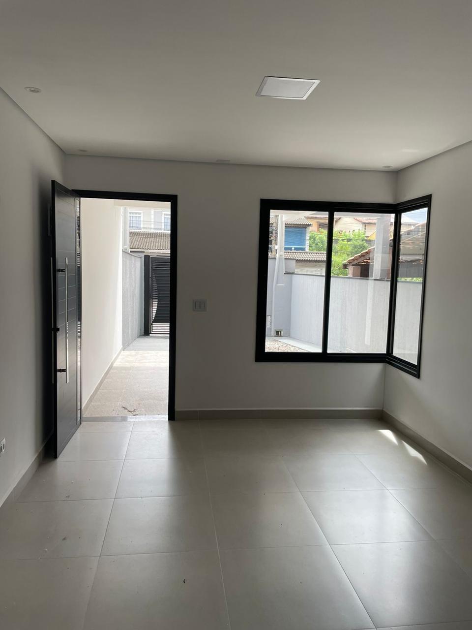 Casa a venda localizada no bairro Jordanopollis em Arujá-SP!