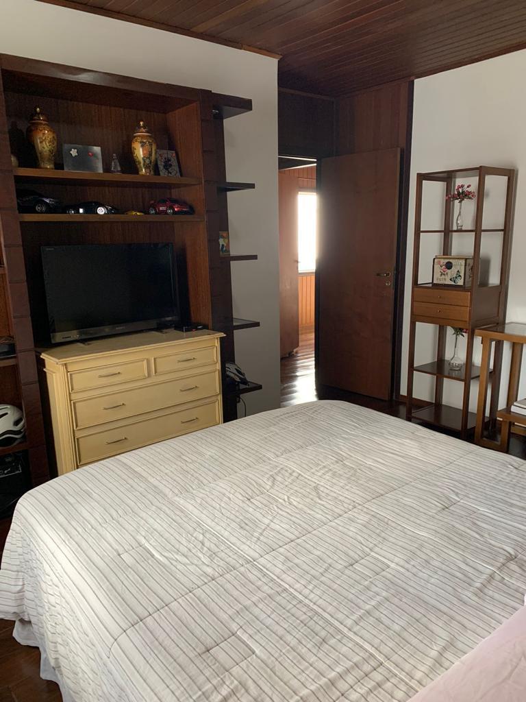 Casa a venda localizada no condomínio Aruja V em Arujá-SP!