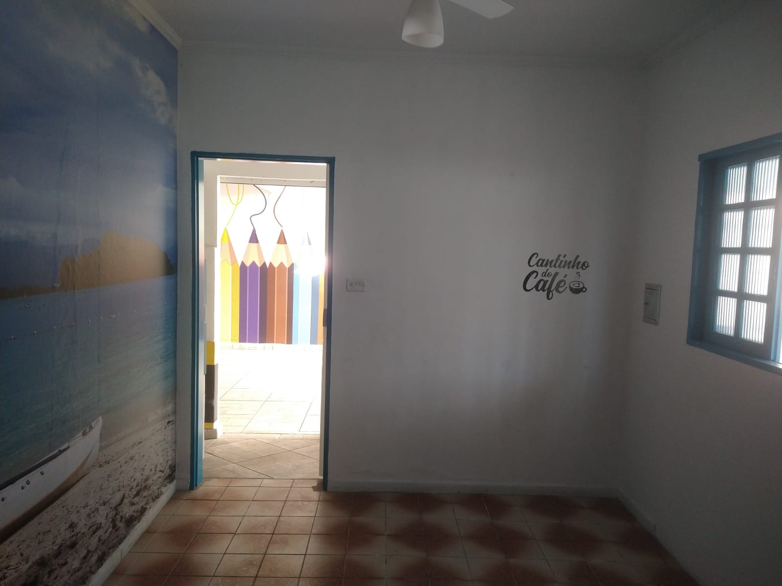 Salão comercial localizado no centro da cidade de Arujá-SP