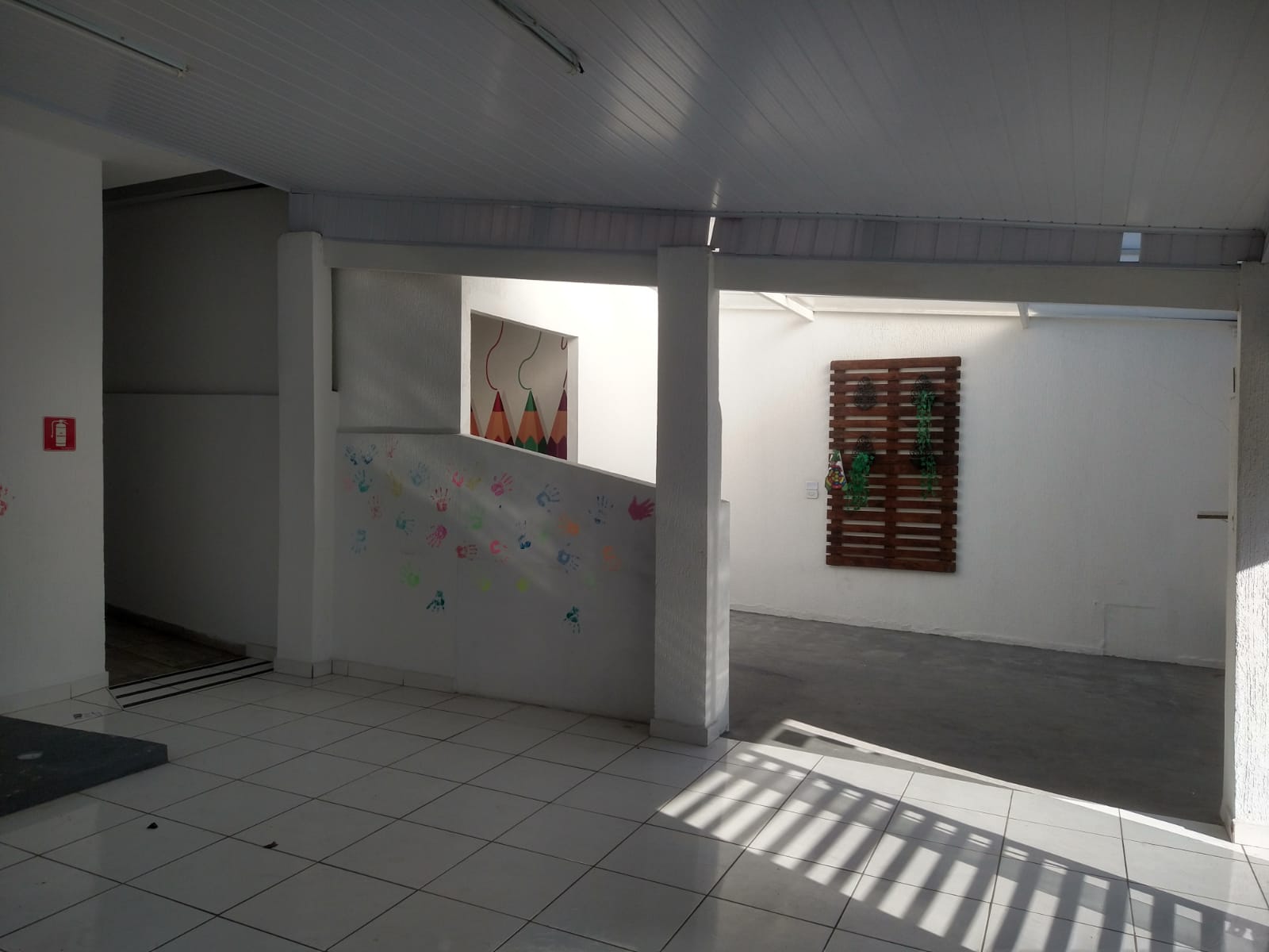 Salão comercial localizado no centro da cidade de Arujá-SP