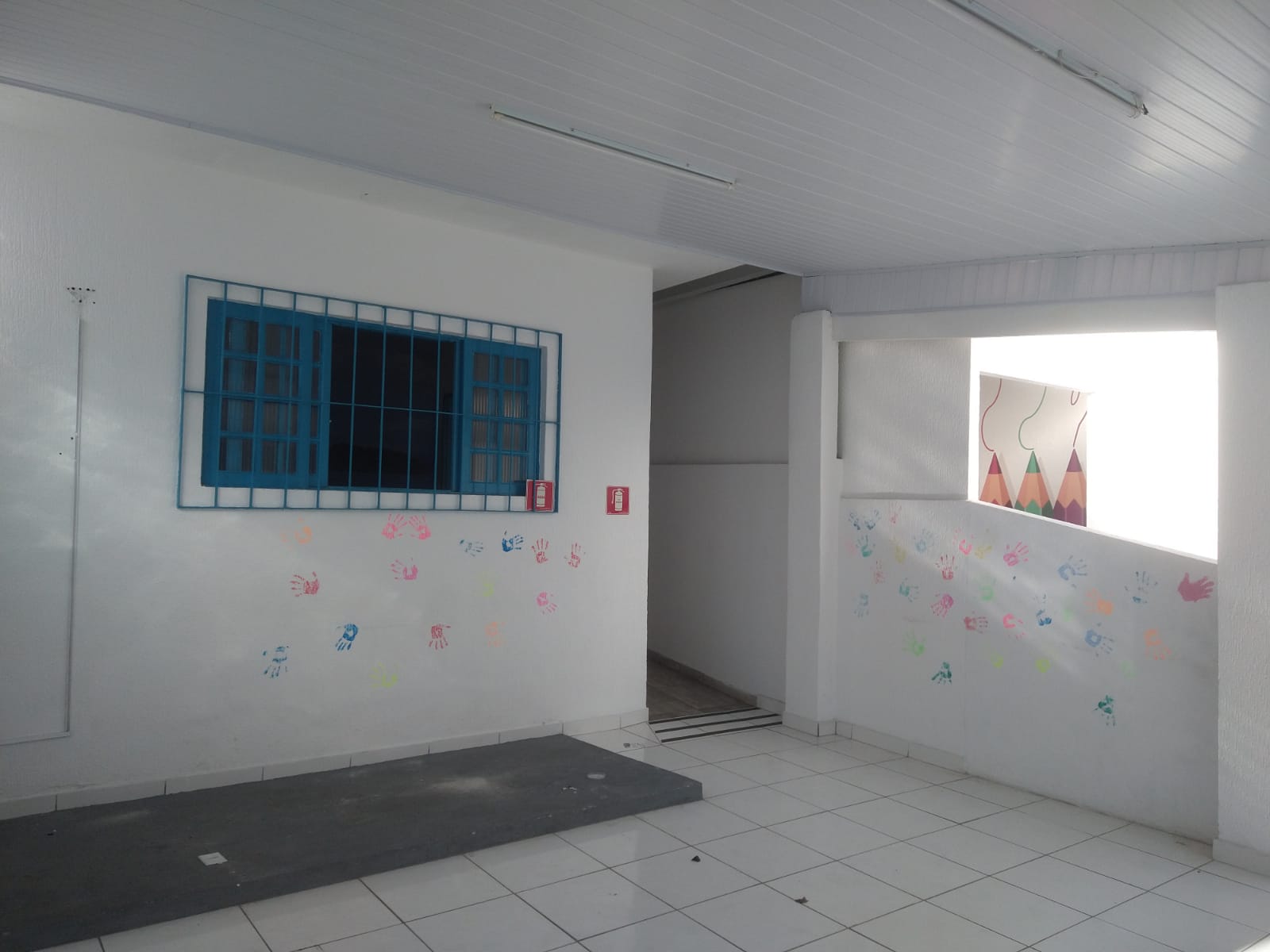Salão comercial localizado no centro da cidade de Arujá-SP