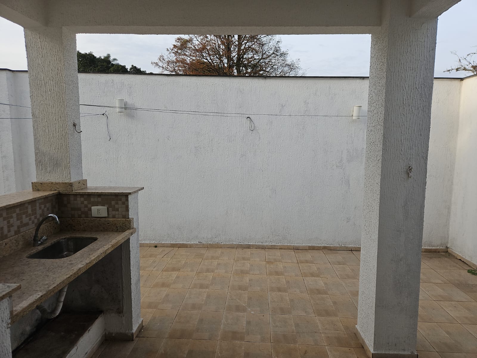 Casa para locação localizada no bairro Fontes  em Arujá-SP!