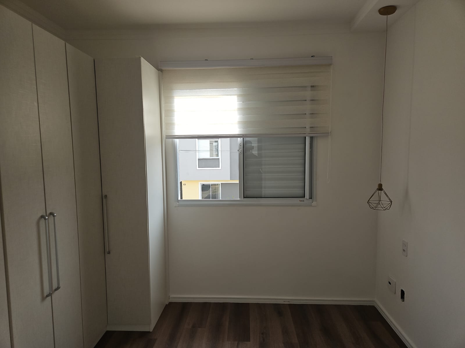 Casa a venda com 2 quartos, localizada no condomínio Vila do Ipes em Arujá-SP! 