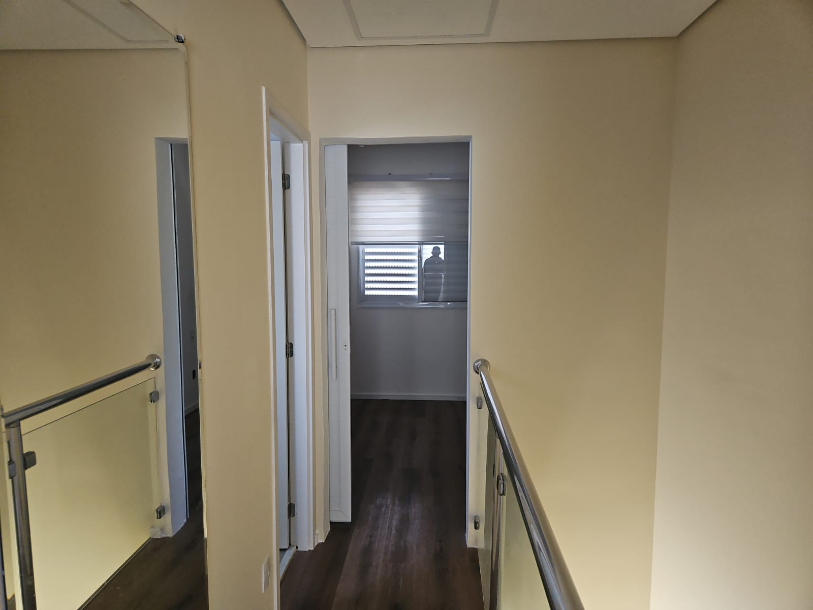 Casa a venda com 2 quartos, localizada no condomínio Vila do Ipes em Arujá-SP! 