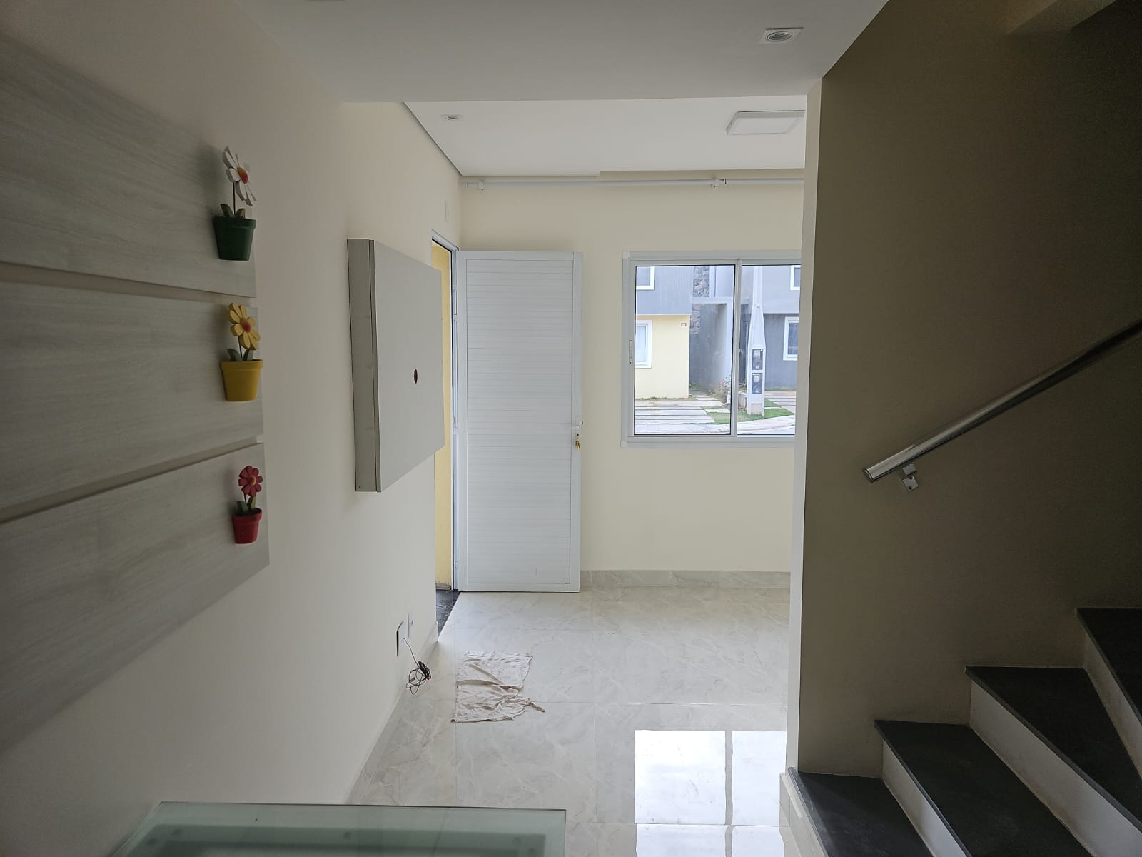Casa a venda com 2 quartos, localizada no condomínio Vila do Ipes em Arujá-SP! 
