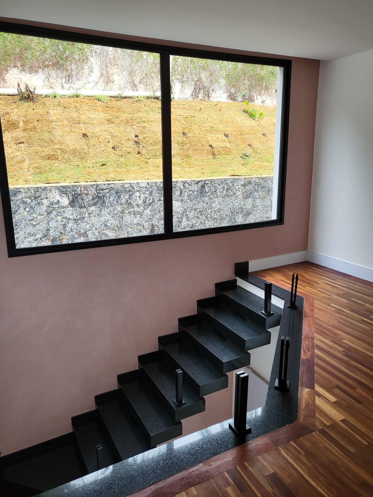 Casa a venda ou locação localizada no Condomínio Arujá Hills III em Arujá - SP!