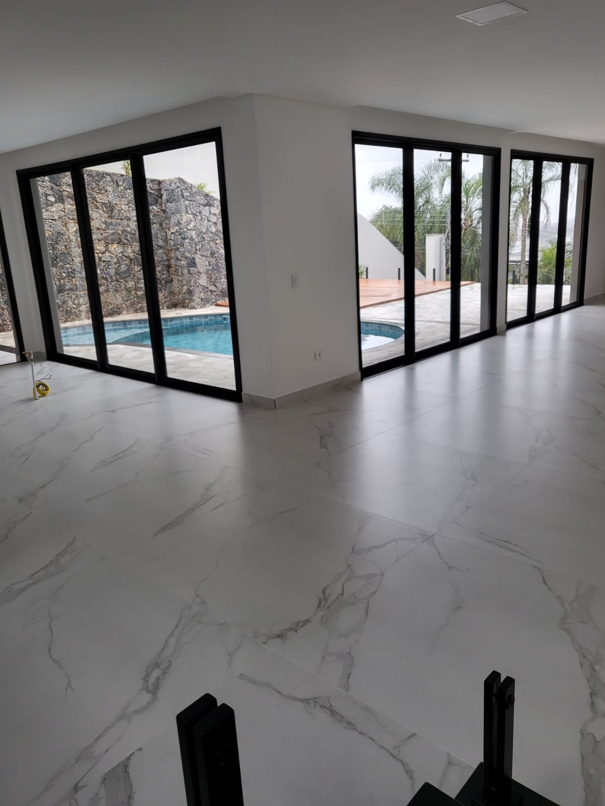 Casa a venda ou locação localizada no Condomínio Arujá Hills III em Arujá - SP!