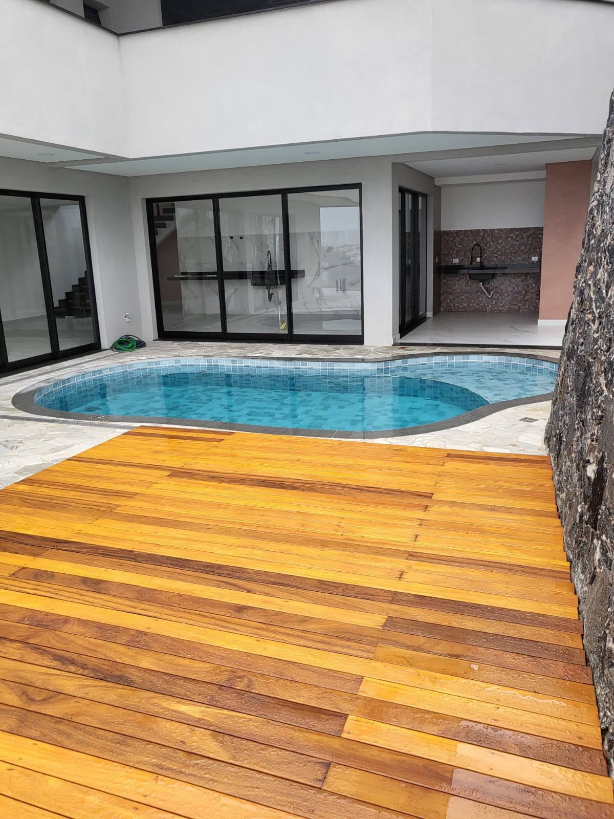 Casa a venda ou locação localizada no Condomínio Arujá Hills III em Arujá - SP!