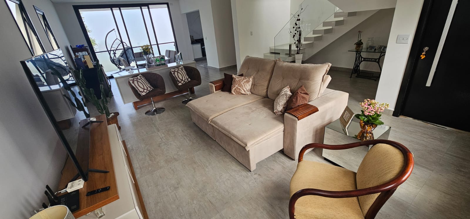 Casa a venda localizada no condomínio Arujá Hills III em Arujá - SP!