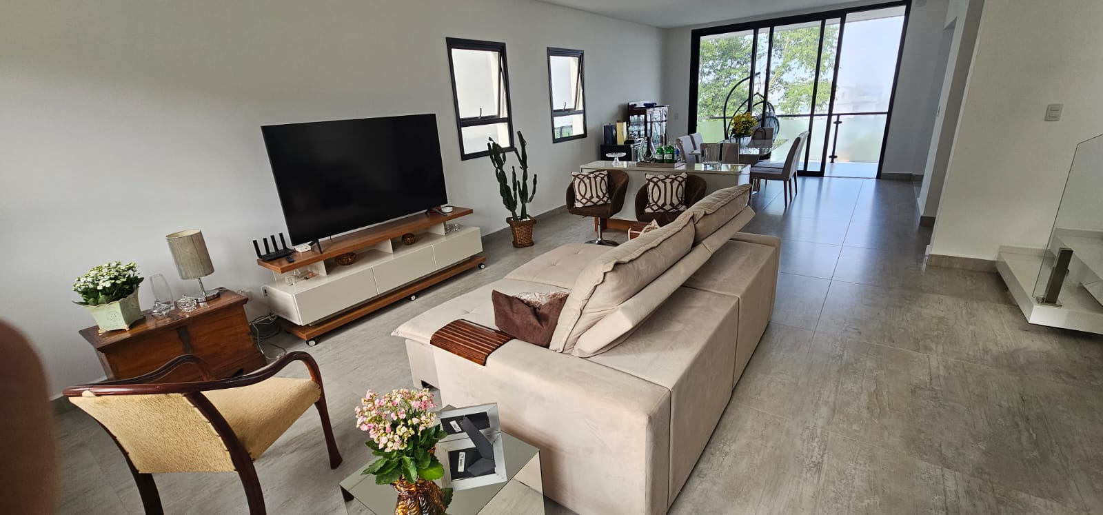 Casa a venda localizada no condomínio Arujá Hills III em Arujá - SP!