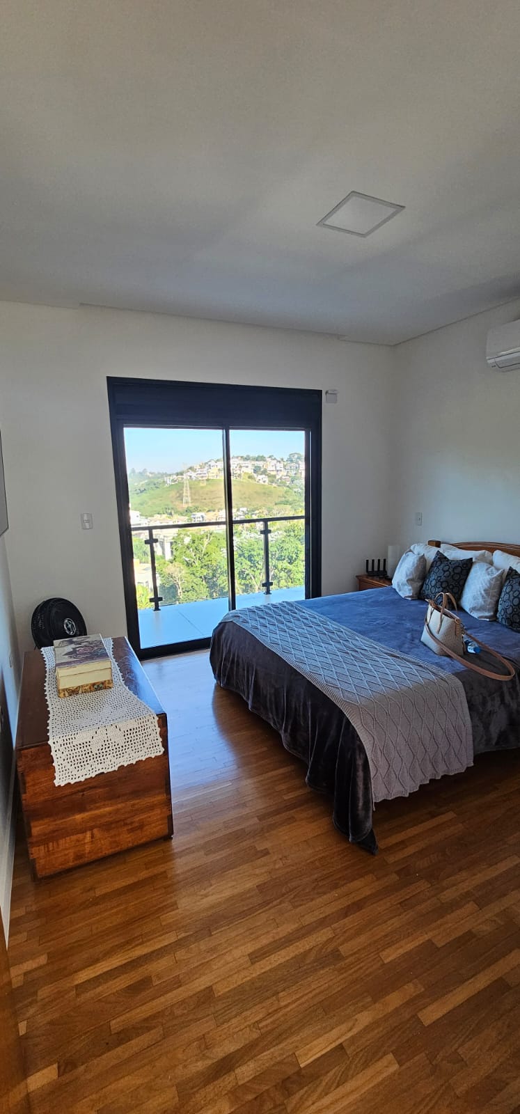 Casa a venda localizada no condomínio Arujá Hills III em Arujá - SP!
