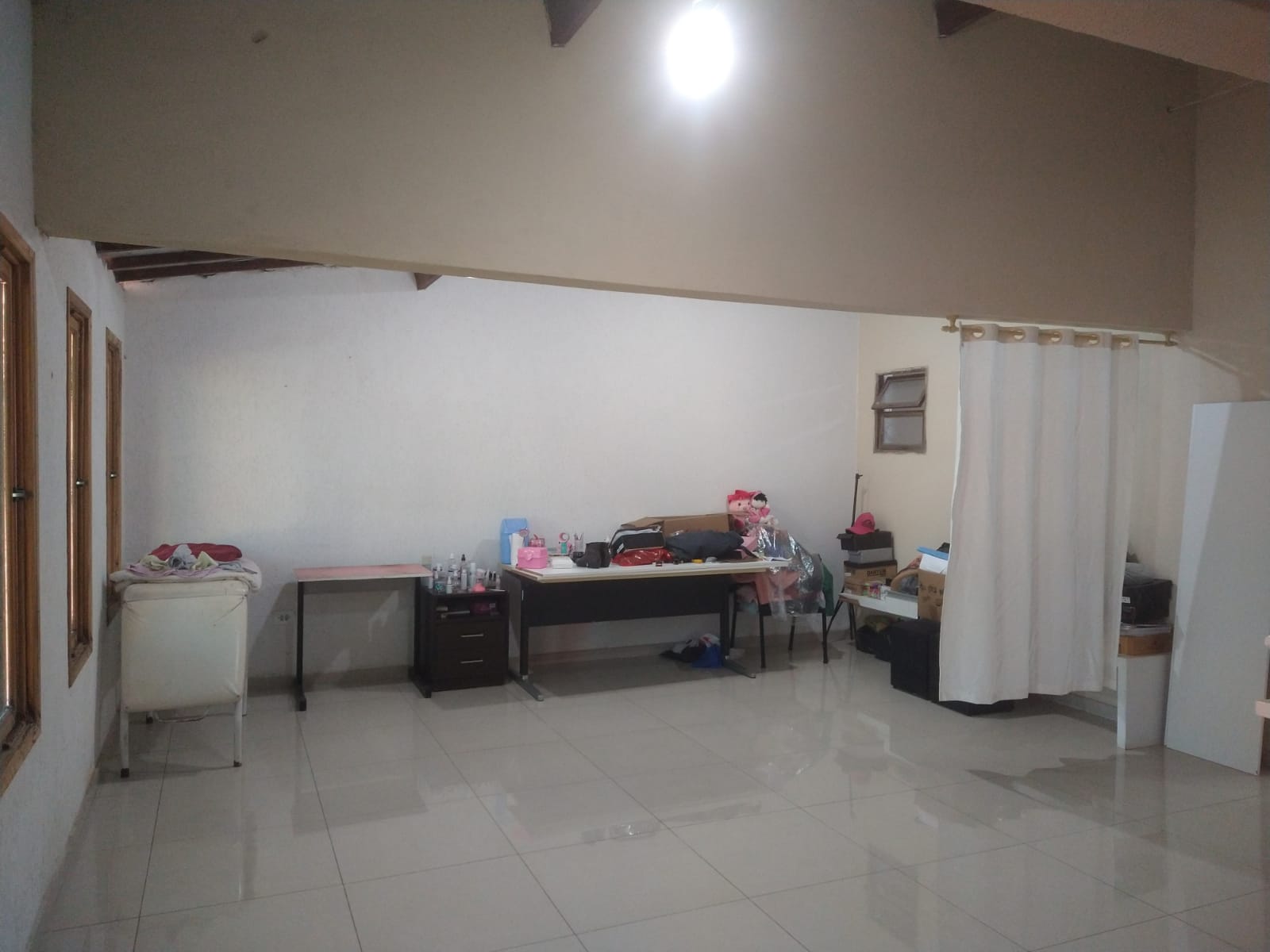Casa a venda localizada no bairro Jordanopolis em Arujá - SP