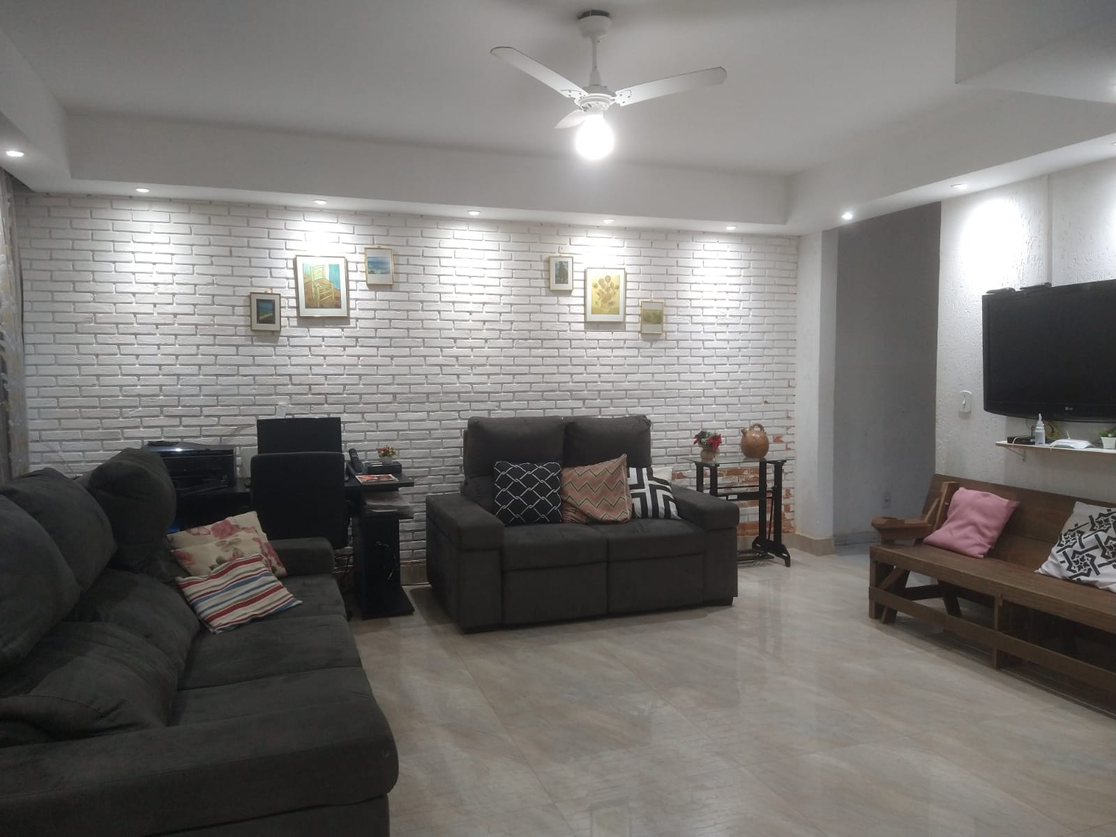 Casa a venda localizada no bairro Jordanopolis em Arujá - SP