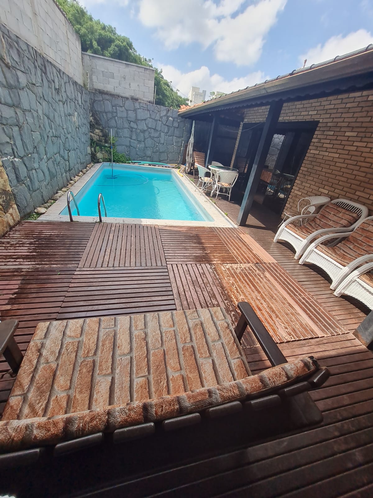Casa com 3 quartos e 3 banheiros a venda, 250m2 - Centro residencial - Arujá-SP