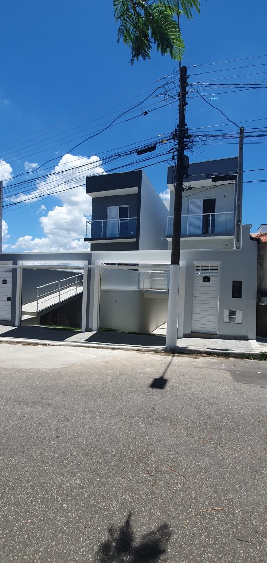 Casa à Venda em Arujá - Jardim São José -  3 Quartos, 1 Suíte, 5 Vagas
