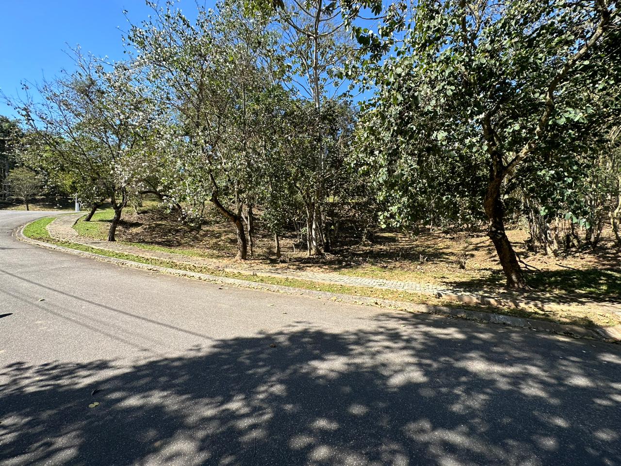 Terreno/Lote a venda com  1300m2 - Residencial Reserva Ibirapitanga Santa Isabel -SP