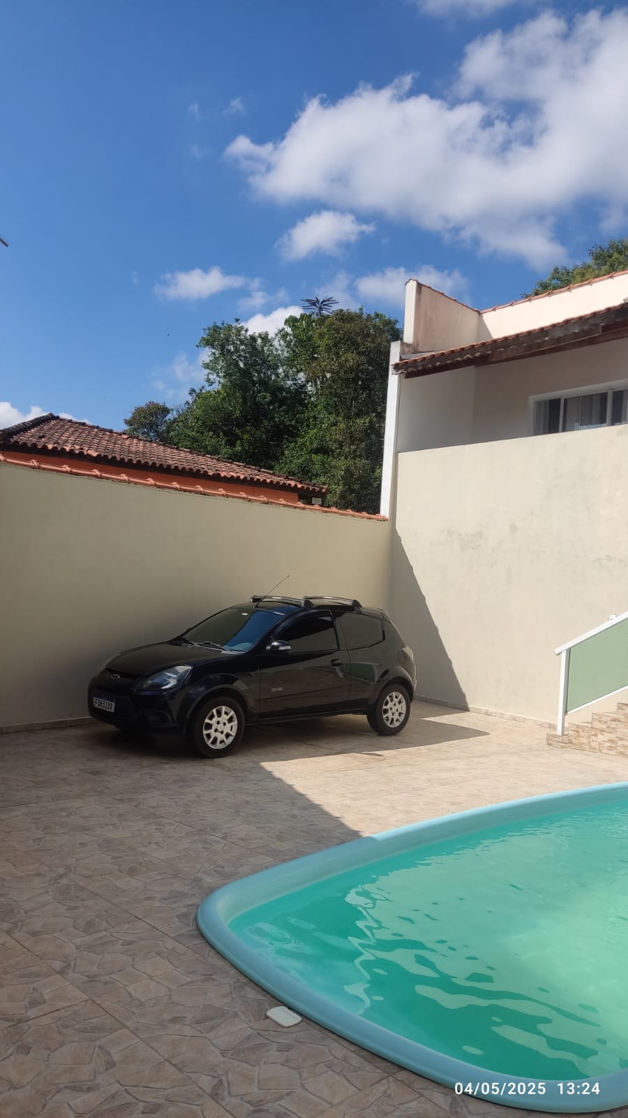 Casa a venda localizada no bairro Retiro em Arujá-SP!