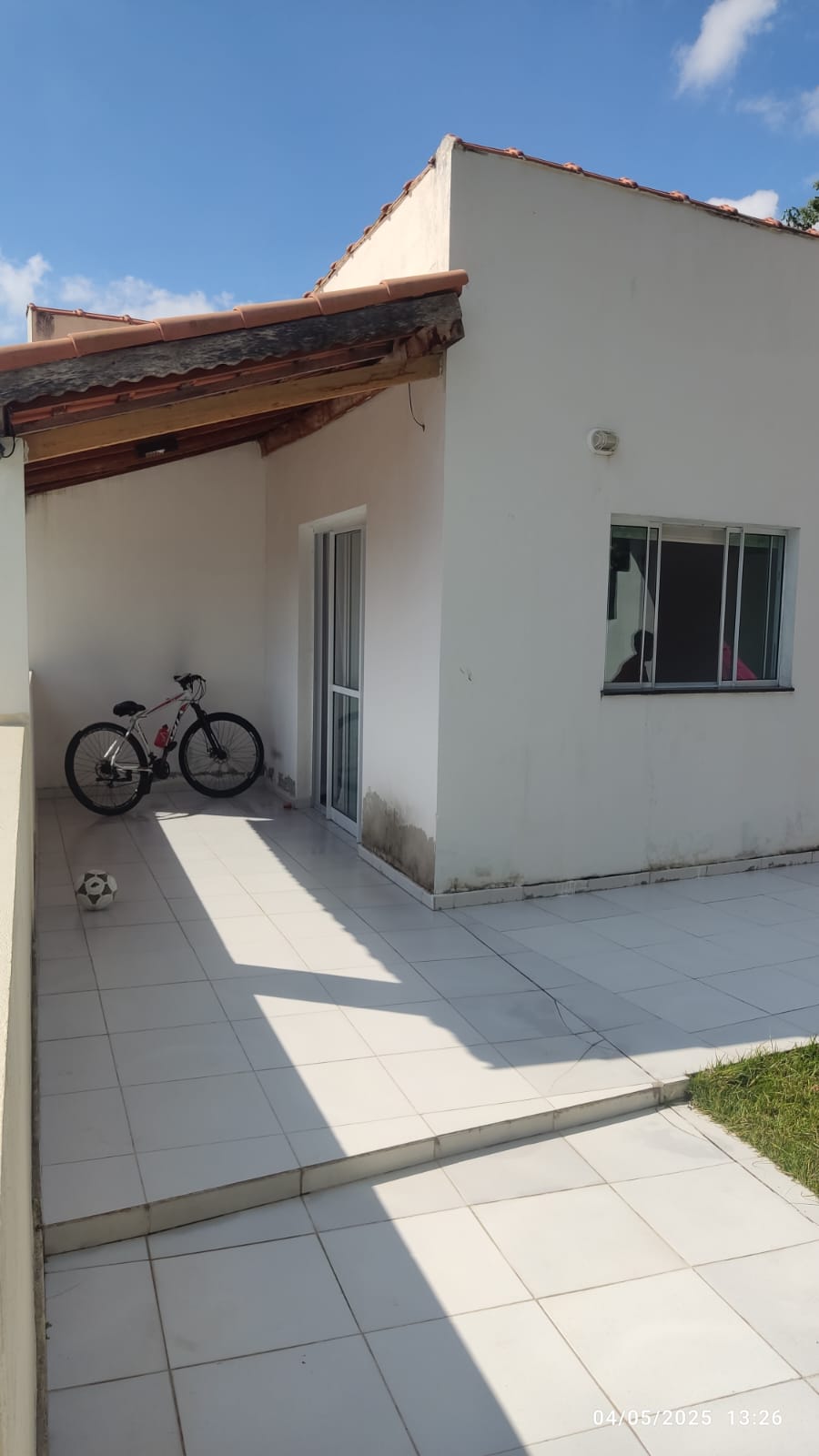 Casa a venda localizada no bairro Retiro em Arujá-SP!