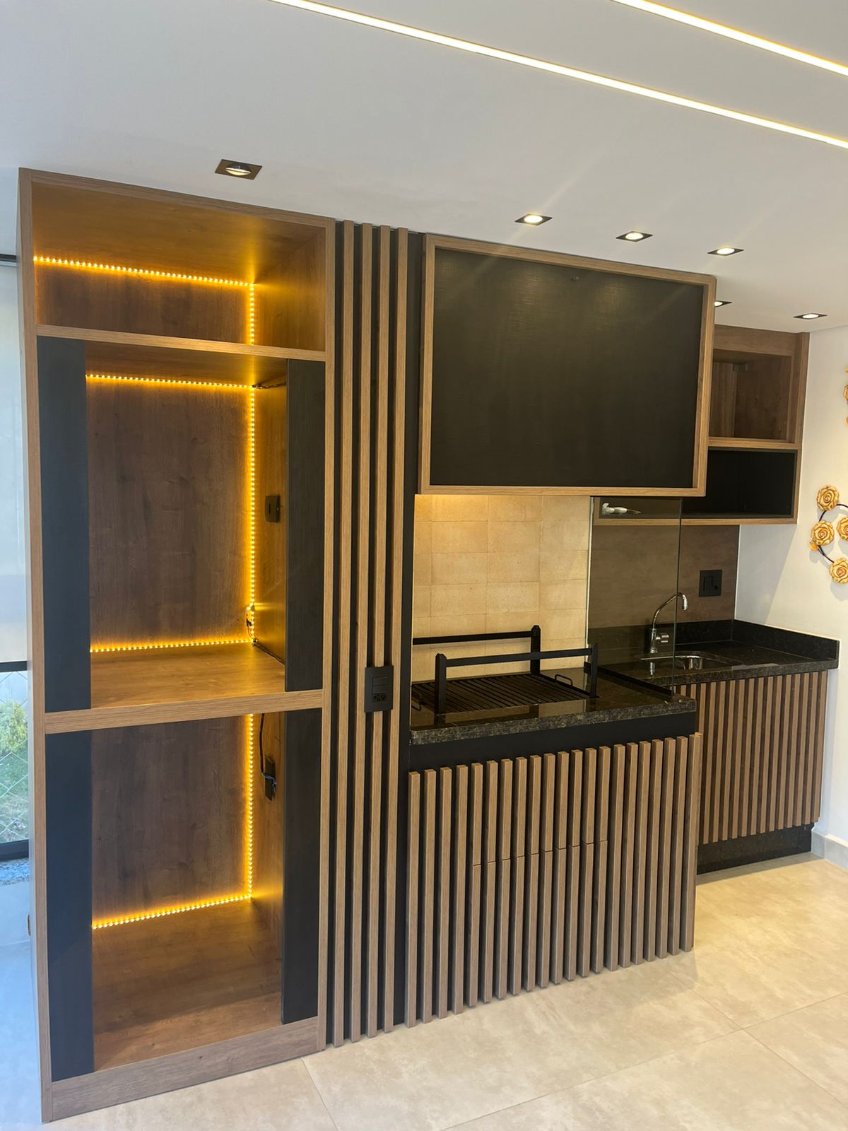 Apartamento com 3 suites e 4 banheiros, para venda ou locação - Caputera - Arujá-SP