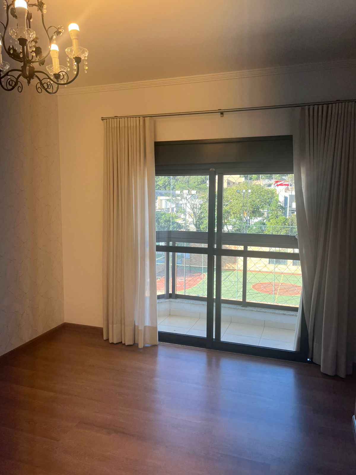 Apartamento com 3 suites e 4 banheiros, para venda ou locação - Caputera - Arujá-SP