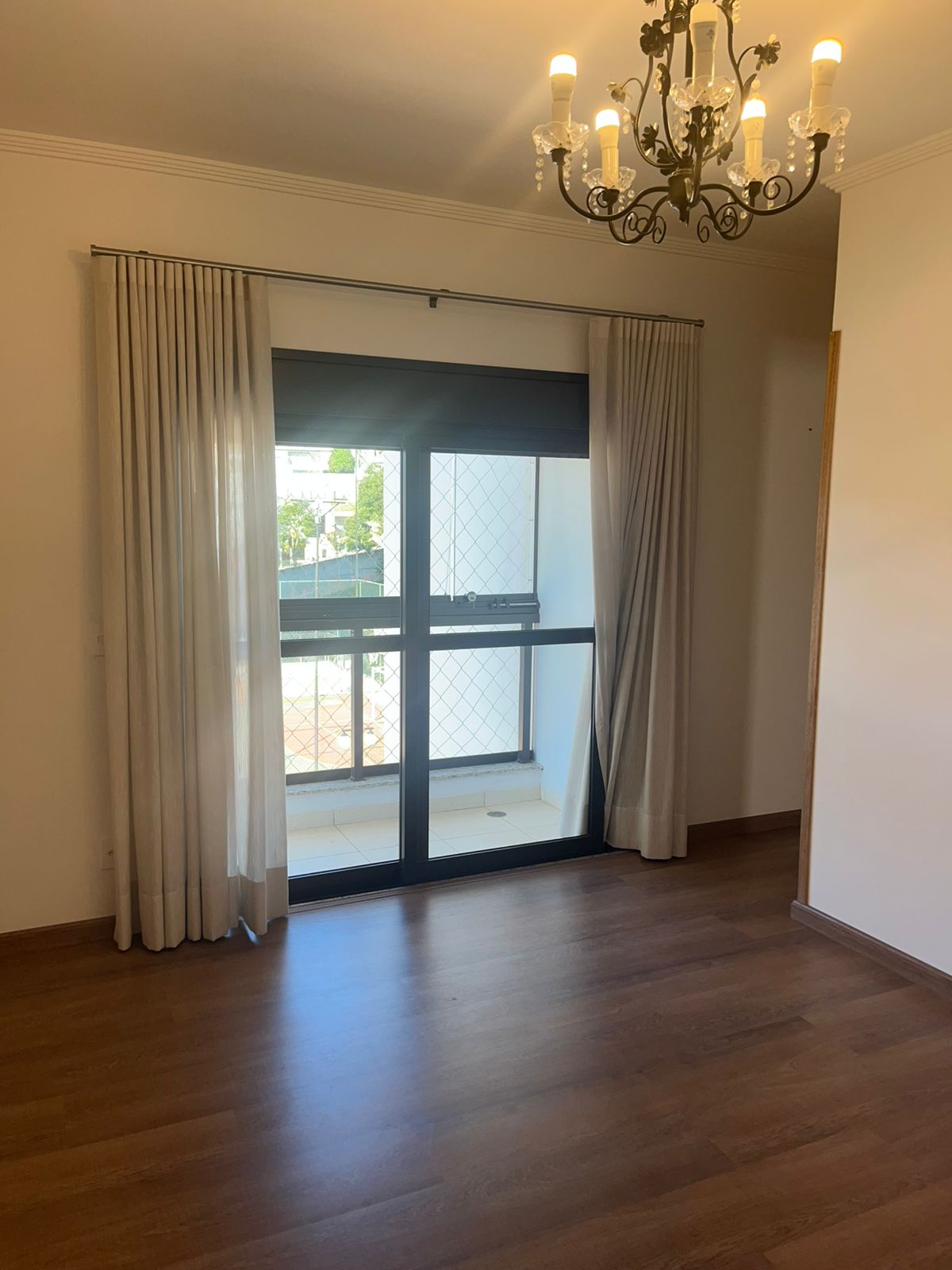Apartamento com 3 suites e 4 banheiros, para venda ou locação - Caputera - Arujá-SP