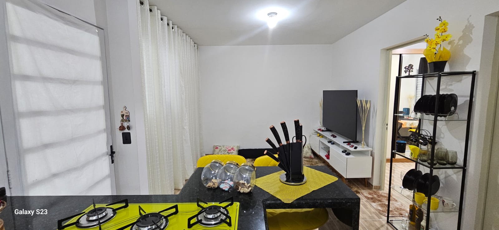 Apartamento com 2 quartos e 2 banheiros, 52m2 Portão - Arujá-SP
