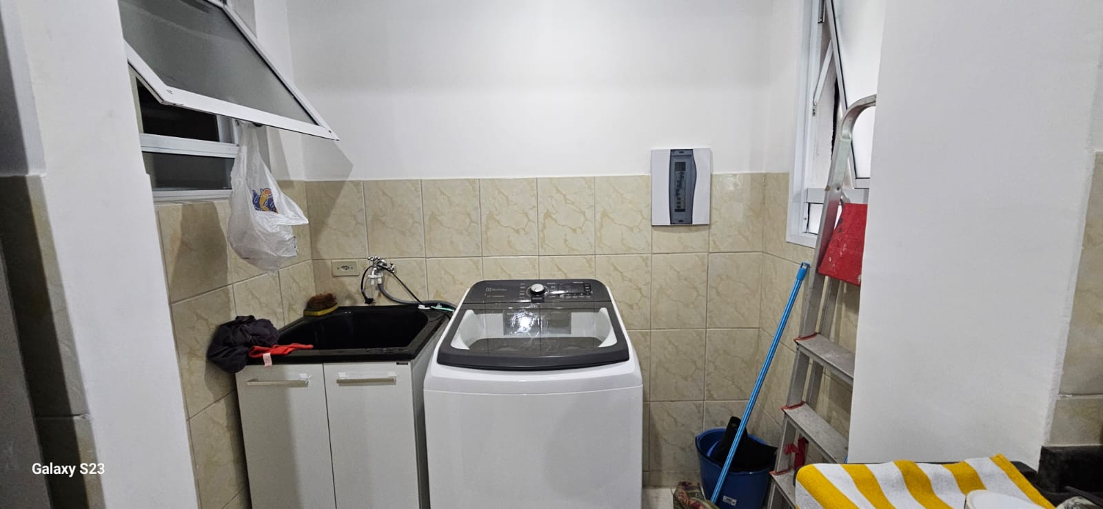 Apartamento com 2 quartos e 2 banheiros, 52m2 Portão - Arujá-SP