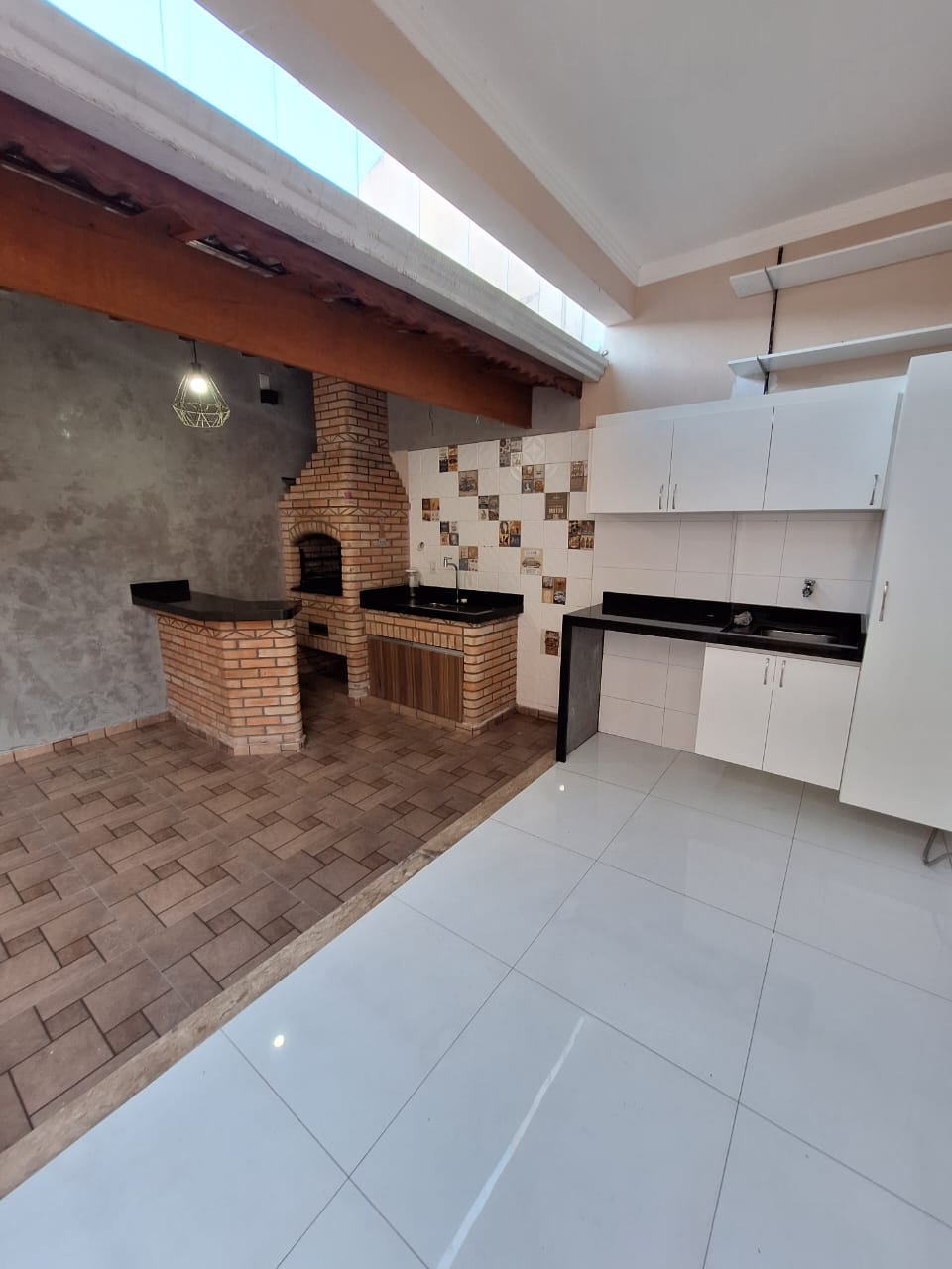Casa com 3 quartos e 2 banheiros, 160m2 - Vila Riman - Arujá-SP