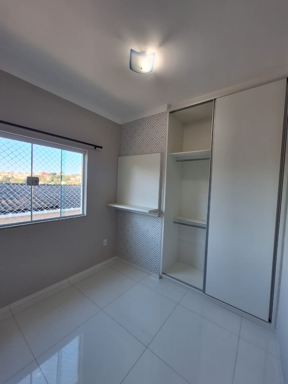 Casa com 3 quartos e 2 banheiros, 160m2 - Vila Riman - Arujá-SP