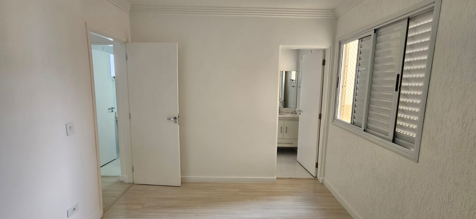 Apartamento para locação com 3 quartos e 2 banheiros, 98m2  Jordanopolis - Arujá-SP