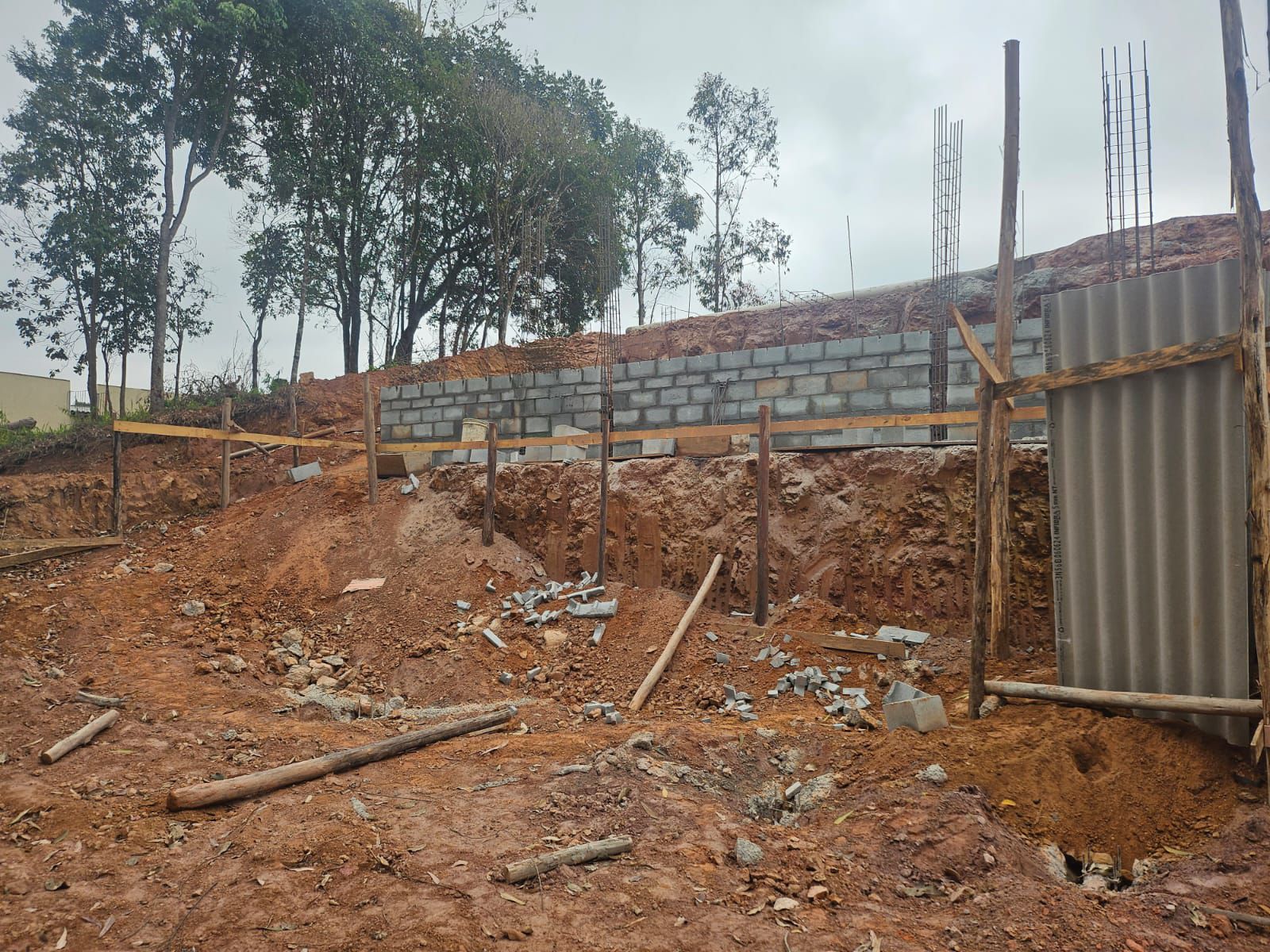 Terreno com 800m2 a venda no condominio Reserva Ibirapitanga em Santa Isabel-SP