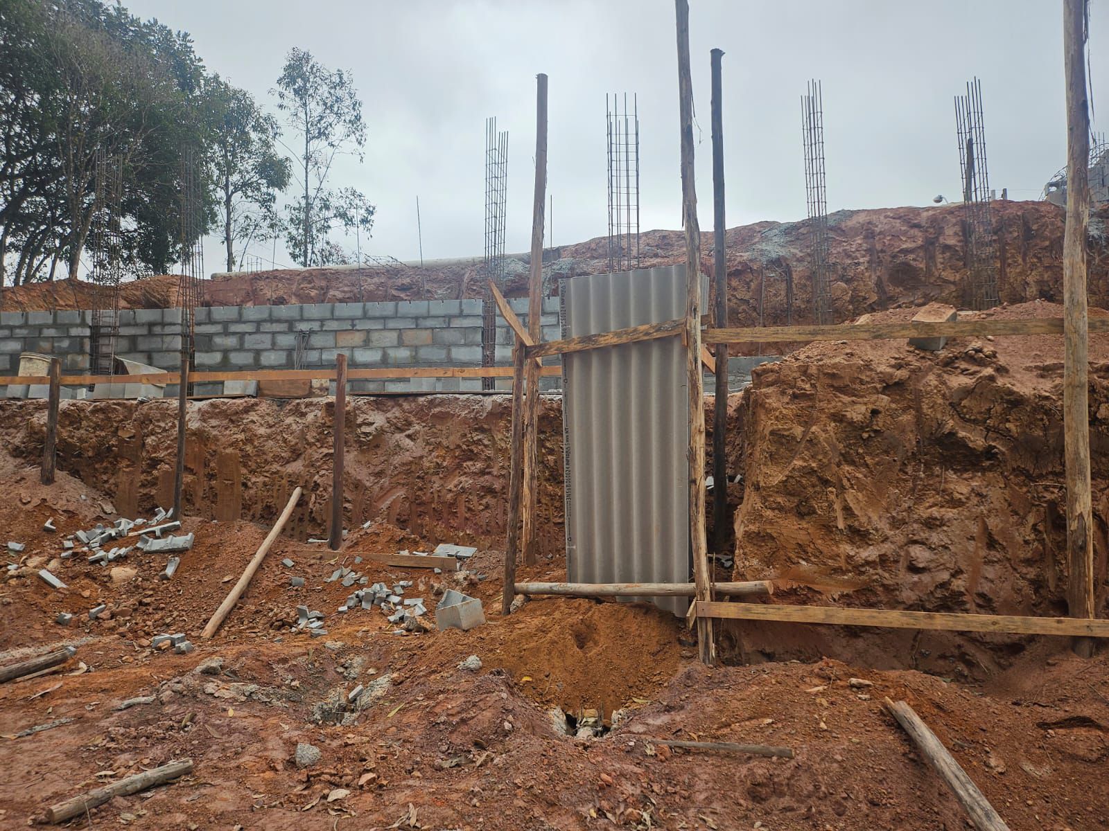 Terreno com 800m2 a venda no condominio Reserva Ibirapitanga em Santa Isabel-SP