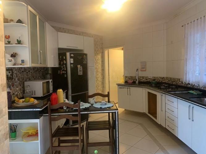 Casa a venda com 3 quartos e 4 banheiros, a venda 300m2  - Jardim fazenda Rincão - Arujá-SP